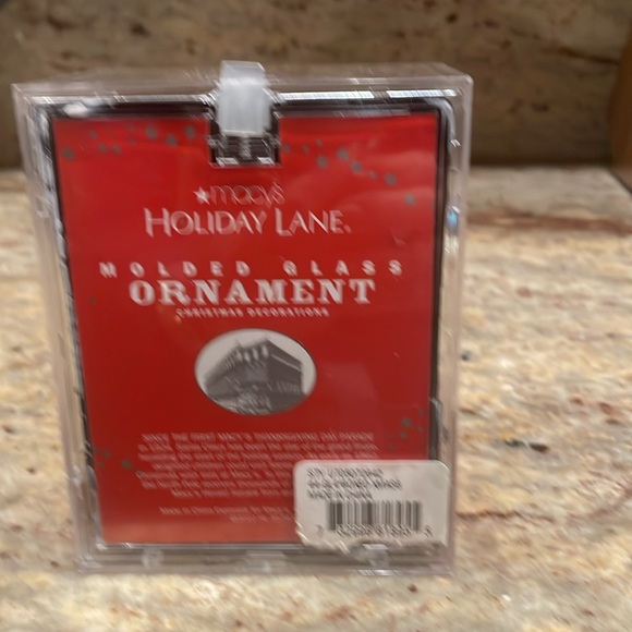 Macys Holiday Lane Santa in sleigh tree ornament - Picture 2 of 6